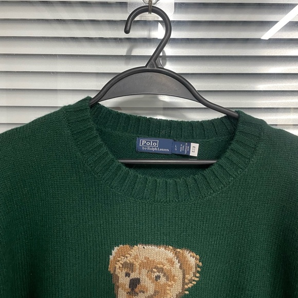 Polo by Ralph Lauren Green Sweater with Bear Design - Picture 3 of 7